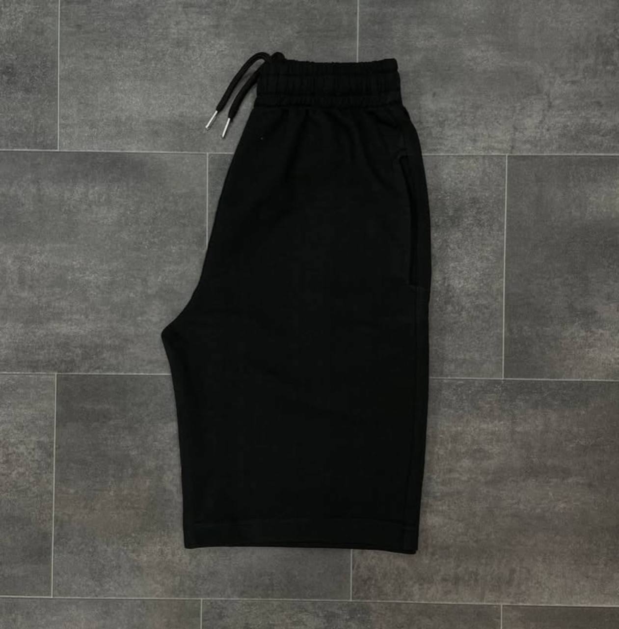 short ✨✨✨